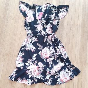 ♥-Floral print wrap XS dress short sleeve summer ☀️